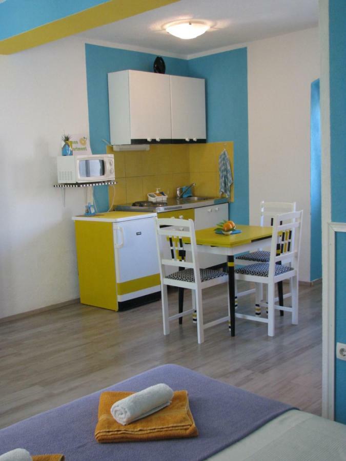 Apartments And Room Lemon Вис Экстерьер фото